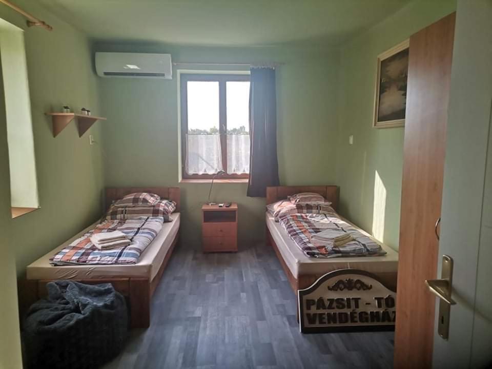 Pazsit-To Vendeghaz Apartment Bekesszentandras Ngoại thất bức ảnh